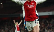 九游平台-里昂主场大胜，近期表现出色