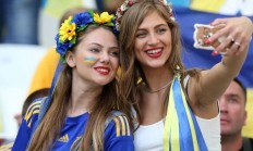 九游新闻-包含希腊女足小胜北马其顿，晋级欧洲杯强的词条