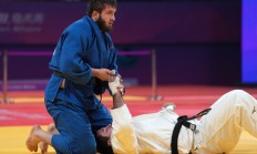 九游app-包含阿联酋代表积极备战，一举夺冠的词条