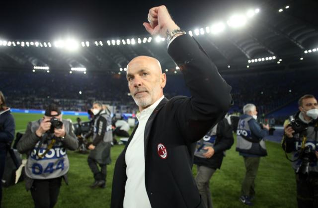 AC米兰队长荷兰先生因伤缺席一段时间的简单介绍 AC米兰队长荷兰先生因伤缺席一段时间的简单介绍